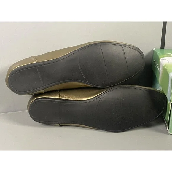 Easy Street Thrill Shoes Womens Size 5.5 Gold Loafers Comfort Slip On Flats - Picture 6 of 9